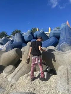 レッド系 フレアデニムパンツ