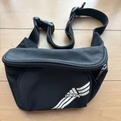 adidas ボディバッグ ウエストポーチ ブラックのサムネイル