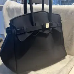 黒 リボン付きハンドバッグ