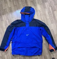 オレンジ マウンテンパーカー