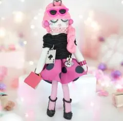 縫ってる　ドール　 NAOMIちゃん