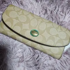 COACH♡ゴールドベージュ ロゴパターン 長財布♡正規品♡美品♡ - メルカリ