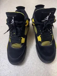 NIKE AIR JORDAN 4 RETRO Thunder