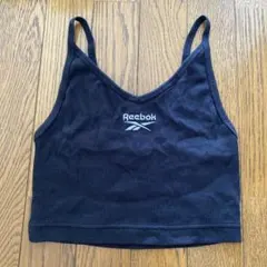 【新品】Reebok ショート丈タンクトップ ブラック 刺繍ロゴのサムネイル