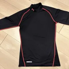 UnderArmour 長袖 ハイネック黒(ピンクのステッチ)