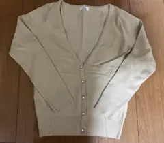 ベージュ ニットカーディガンとキャミソールセット