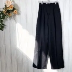 【GU ジーユー】タックワイド パンツ〈S〉細い小さいサイズ ブラック キレイめ