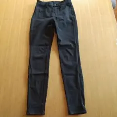 4ユニクロ ウルトラストレッチ レギンスパンツ M ブラック 黒