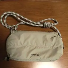 トポロジー Topologie ボトルサコッシュ グリーン