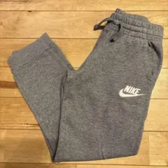 NIKE キッズ　スエットパンツ①