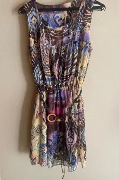 ノースリーブ　リゾートワンピース　紐ベルト付き