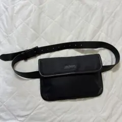 ウェストポーチ　黒　男女兼用