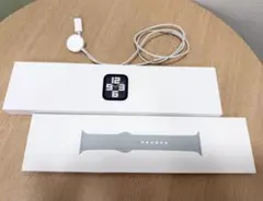 ☆Apple Watch SE 40mm 第二世代　バンド付き　A2722
