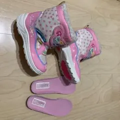 子ども用ピンクブーツ ファー付き