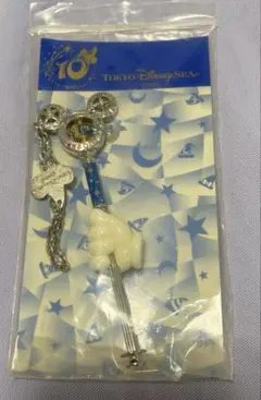 ディズニーシー１０周年限定品★ミッキーマジカルステッキキーチェーンのサムネイル