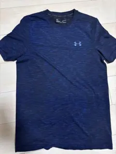 Under Armour ネイビー Tシャツ M