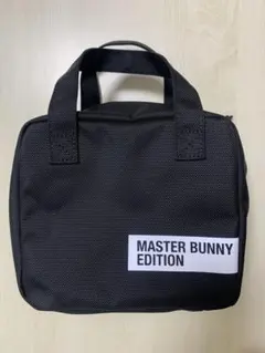 MASTER BUNNY EDITION マルチポーチ
