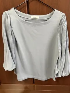 earth music&ecology サックス色 トップス Fサイズ