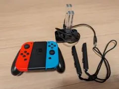 【動作良好】Joy-Con（レッド/ブルー）＋ 4台同時充電スタンド セット