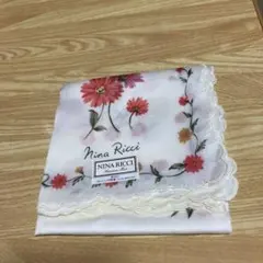 NINA RICCI ハンカチ　綿100% 花柄　入手困難品　超希少　現品限りのサムネイル