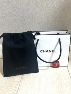【限定品】CHANEL 2026バレンタインハート型チャーム 巾着ポーチセット