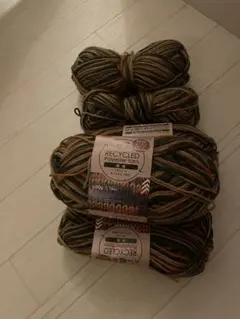 ダイソー　毛糸　新品3個とその他　段染　オータムリーフ　RPG6