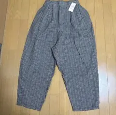 ブラック カジュアルパンツ