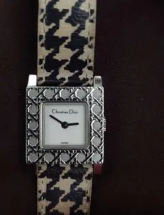 Christian Dior ミニパリジェンヌクロコダイル時計 替えベルト付き Christian Dior ミニパリジェンヌクロコダイル時計 替えベルト付き