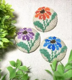 お花刺繍ブローチ １個から
