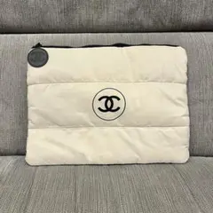 ✨限定ノベルティ✨ CHANEL ホワイト キルティング ナイロンポーチ