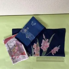 蝶と桜のデザインハンカチセット 着物でのお出かけにいかがですか。