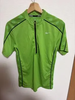 Nike Dri-FIT グリーン ドット柄 シャツ