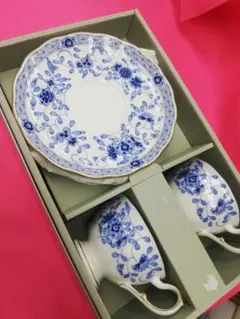 ナルミボーンチャイナカップ&ソーサーセット　新品未使用