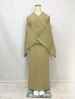 色無地 袷 しつけ付き 緑黄色