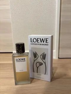 LOEWE UN PASEO POR MADRID ÓPERA 100ml - メルカリ