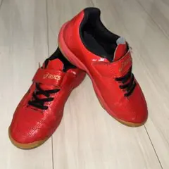 asics フットサルシューズ 赤 ジュニア用