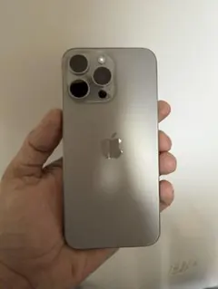 iPhone 15 Pro Max 256GB ナチュラルチタニウム SIMフリ