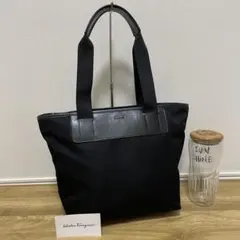 《極美品》Ferragamo（フェラガモ）レザー ハンドバッグ ブラウン