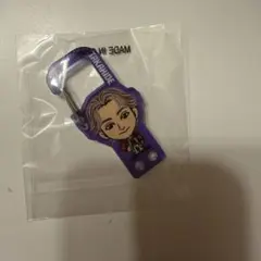 アクリルカラビナ 鈴木昂秀