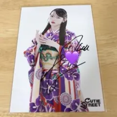 ［匿名配送］CUTIESTREET 真鍋凪咲 サイン 生写真
