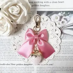 リボン キーホルダー バッグチャーム 苺 いちご ピンク