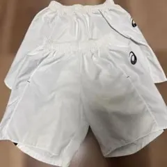 ASICS ホワイト ハーフパンツ