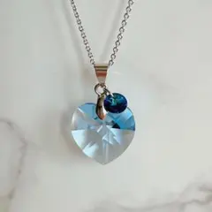 1839.スワロ入り♡ しずく型レジンネックレス♡ - メルカリ