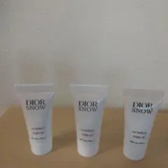 ディオール　スノー　ＵＶシールドトーンアップ50+(日焼け止め乳液)5ml