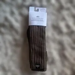 未使用品新品Alo Yoga Unisex Scrunch Sock 2足セット - メルカリ