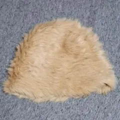 ラビットファー　ビーニー　ベージュ　レディース帽子　ニット帽