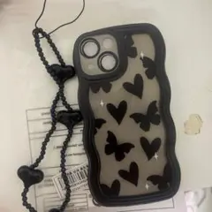 iPhone13mini用シリコンケース 黒い蝶とハート
