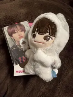 treasure ジフン ぬいぐるみ