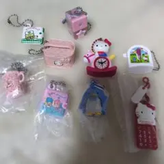 サンリオ　レトロミニチュアチャーム　カプセルトイ