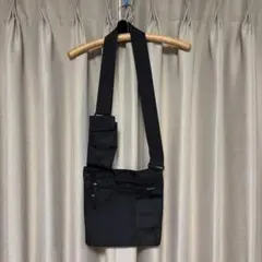 美品/Eddie Bauerエディーバウアーショルダーバッグ (ブラック)マチ付のサムネイル